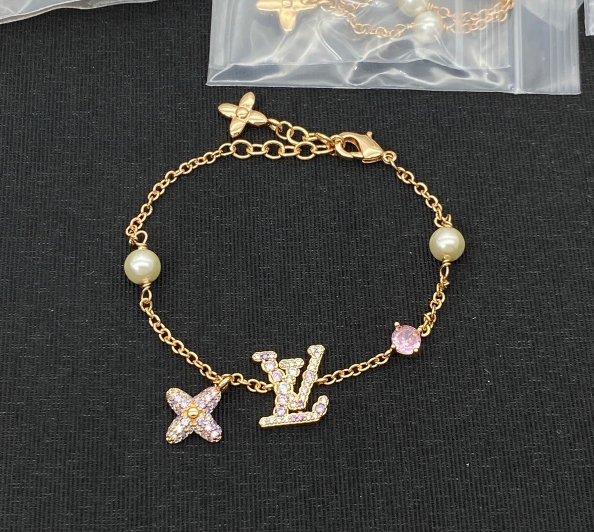 Bracelet