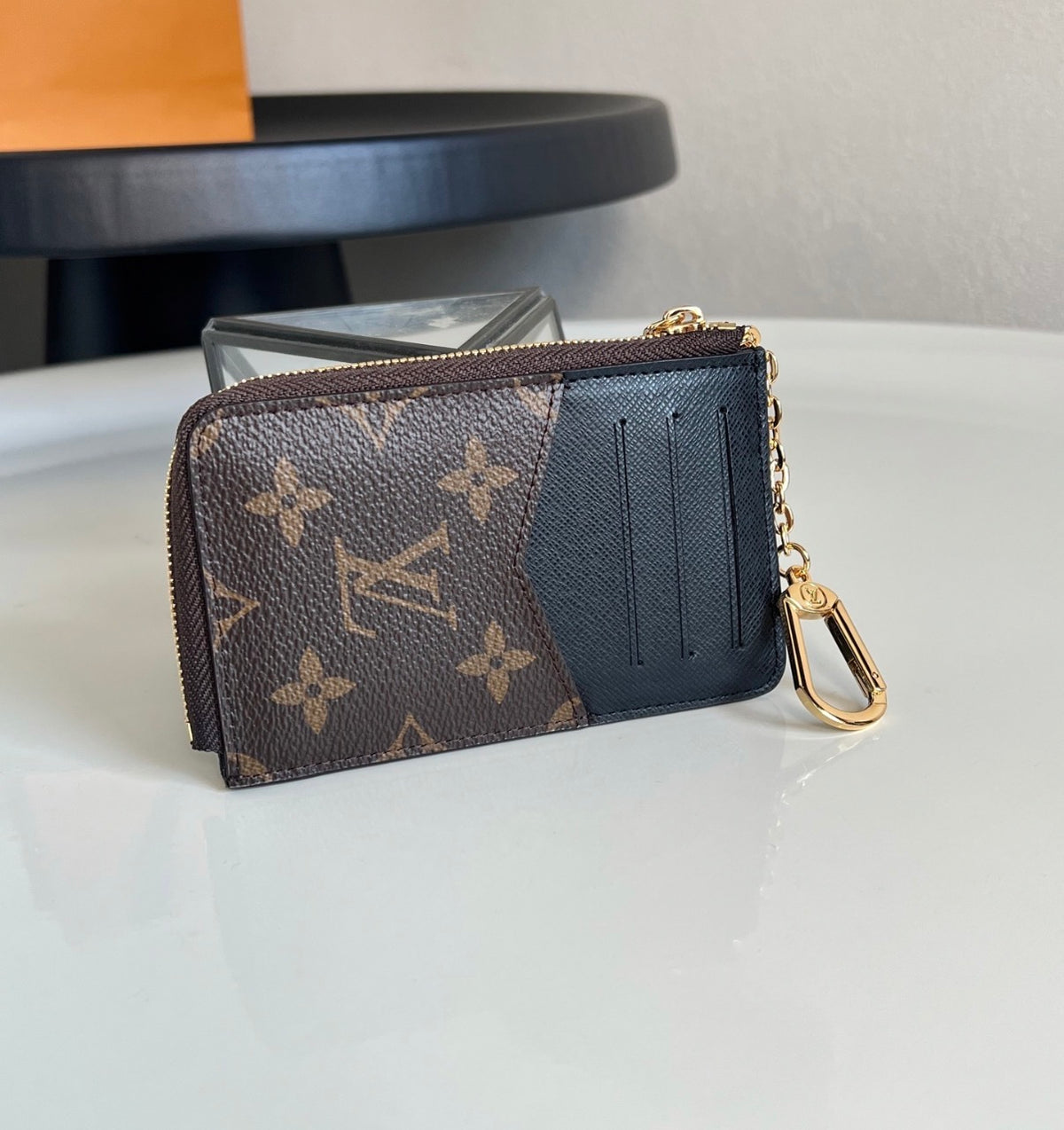 Keychain wallet