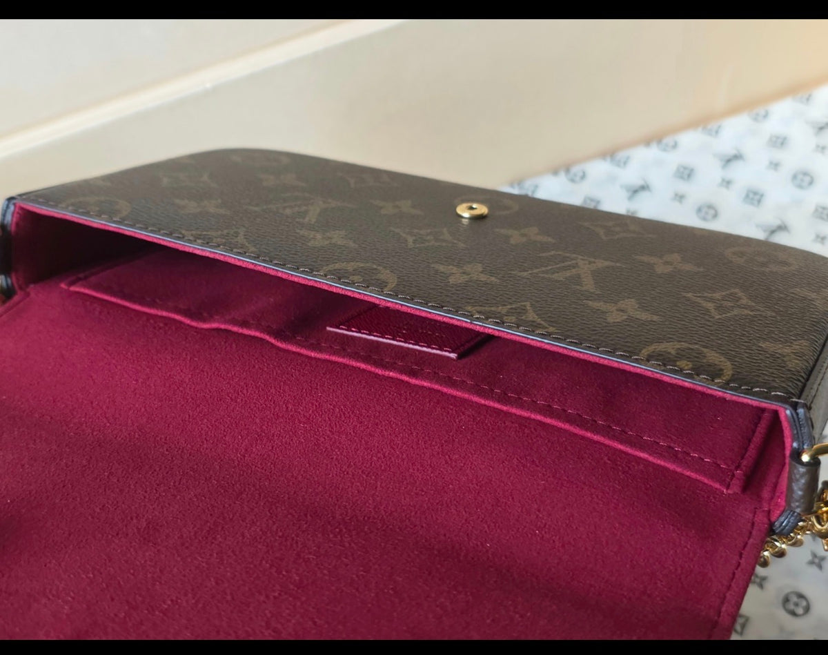 Avah purse