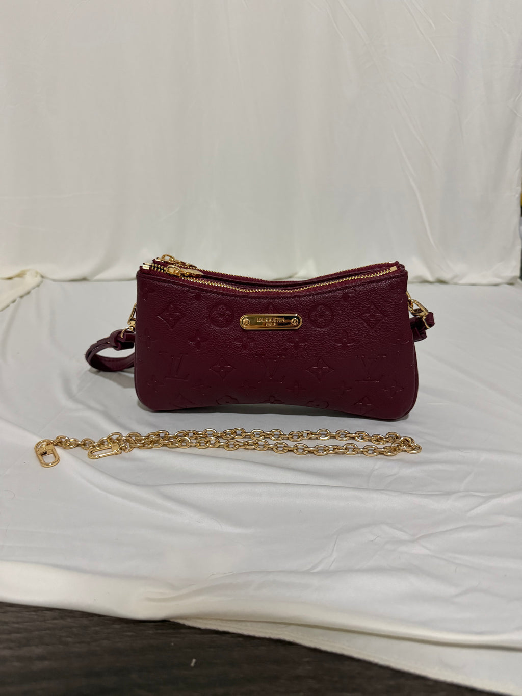 Pochette liv burgundy