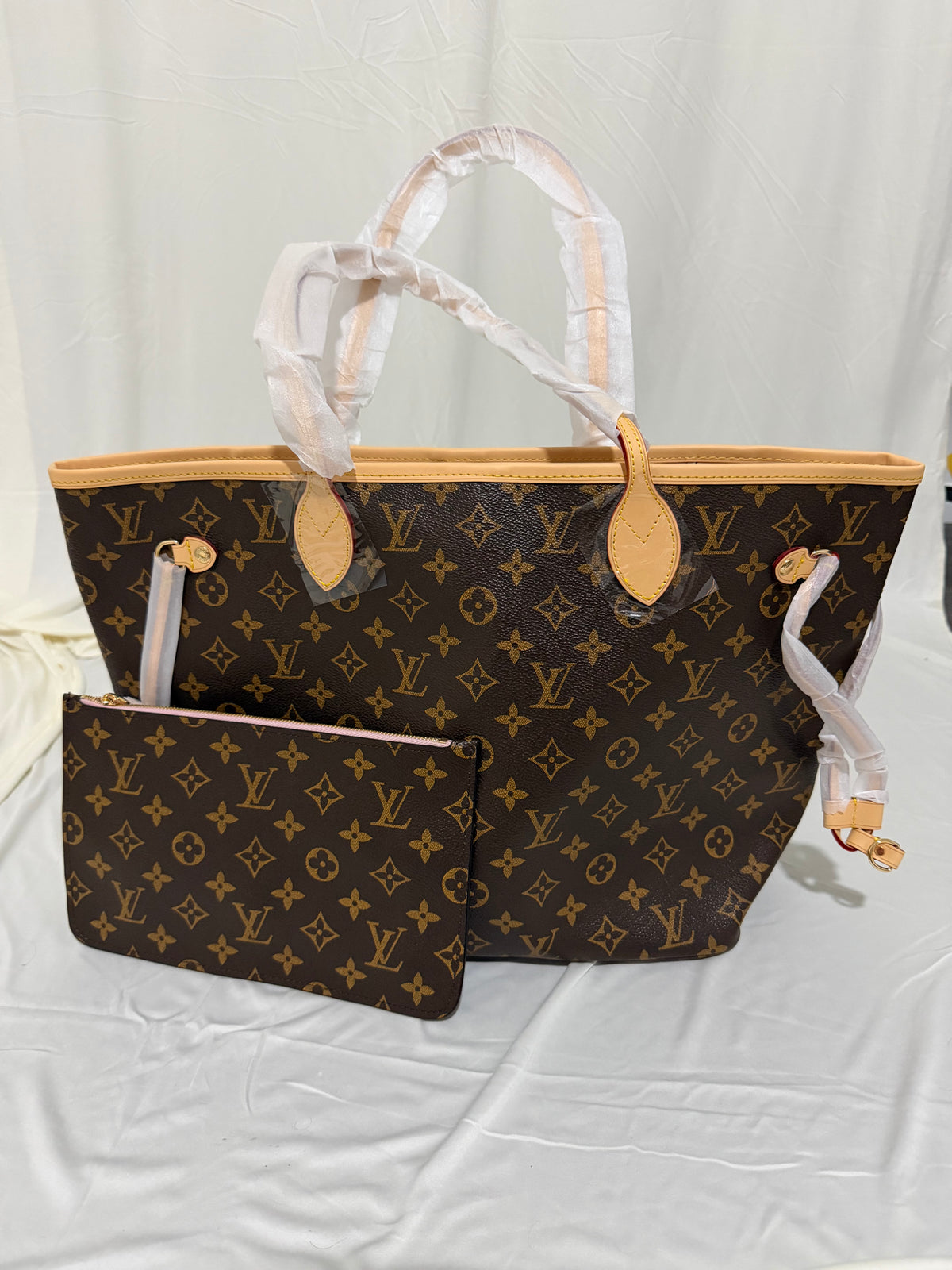 Neverfull MM brown with pink