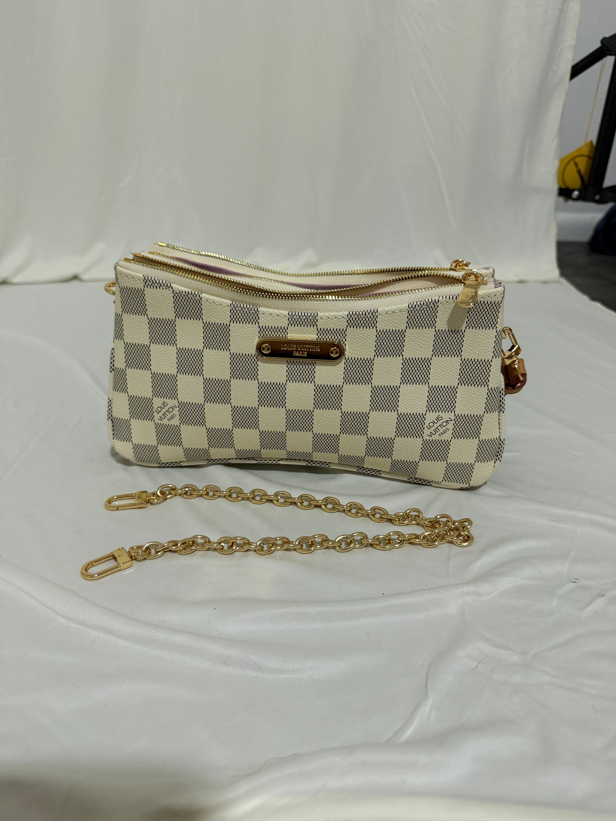 Pochette liv white