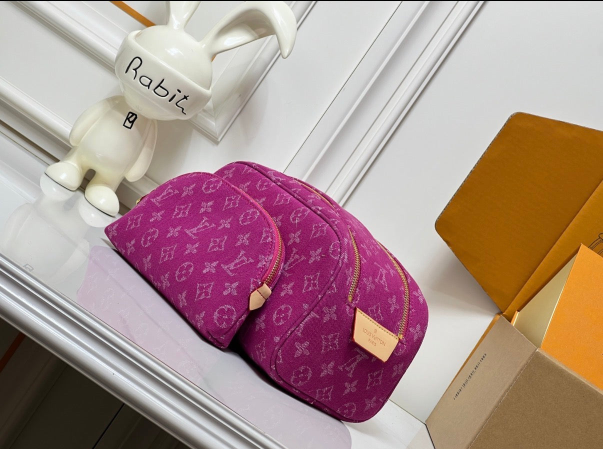 Makeup bag