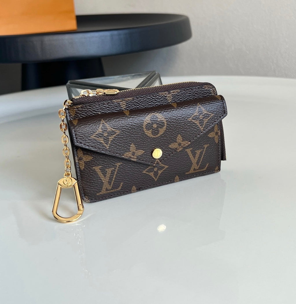 Keychain wallet