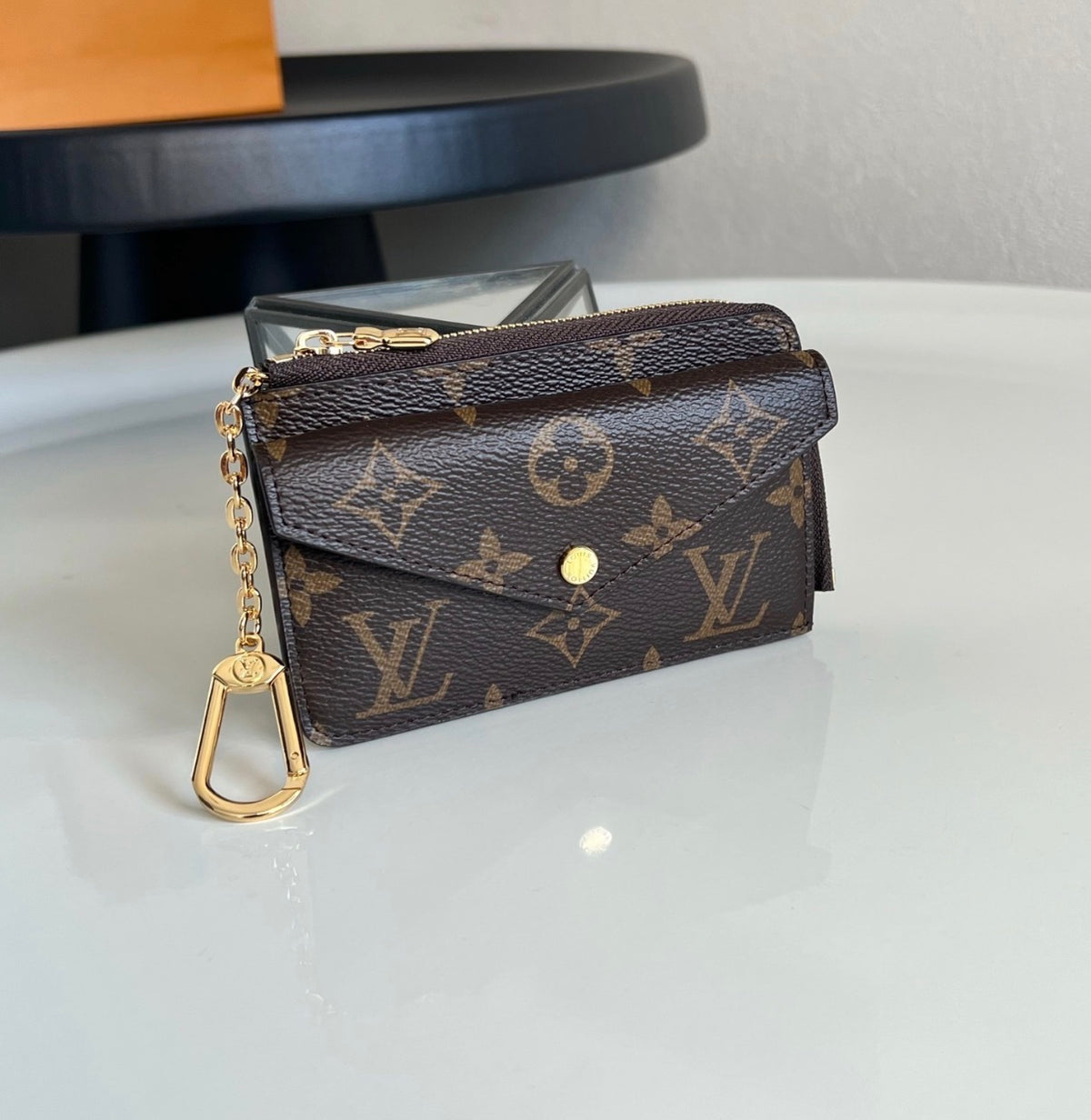 Keychain wallet
