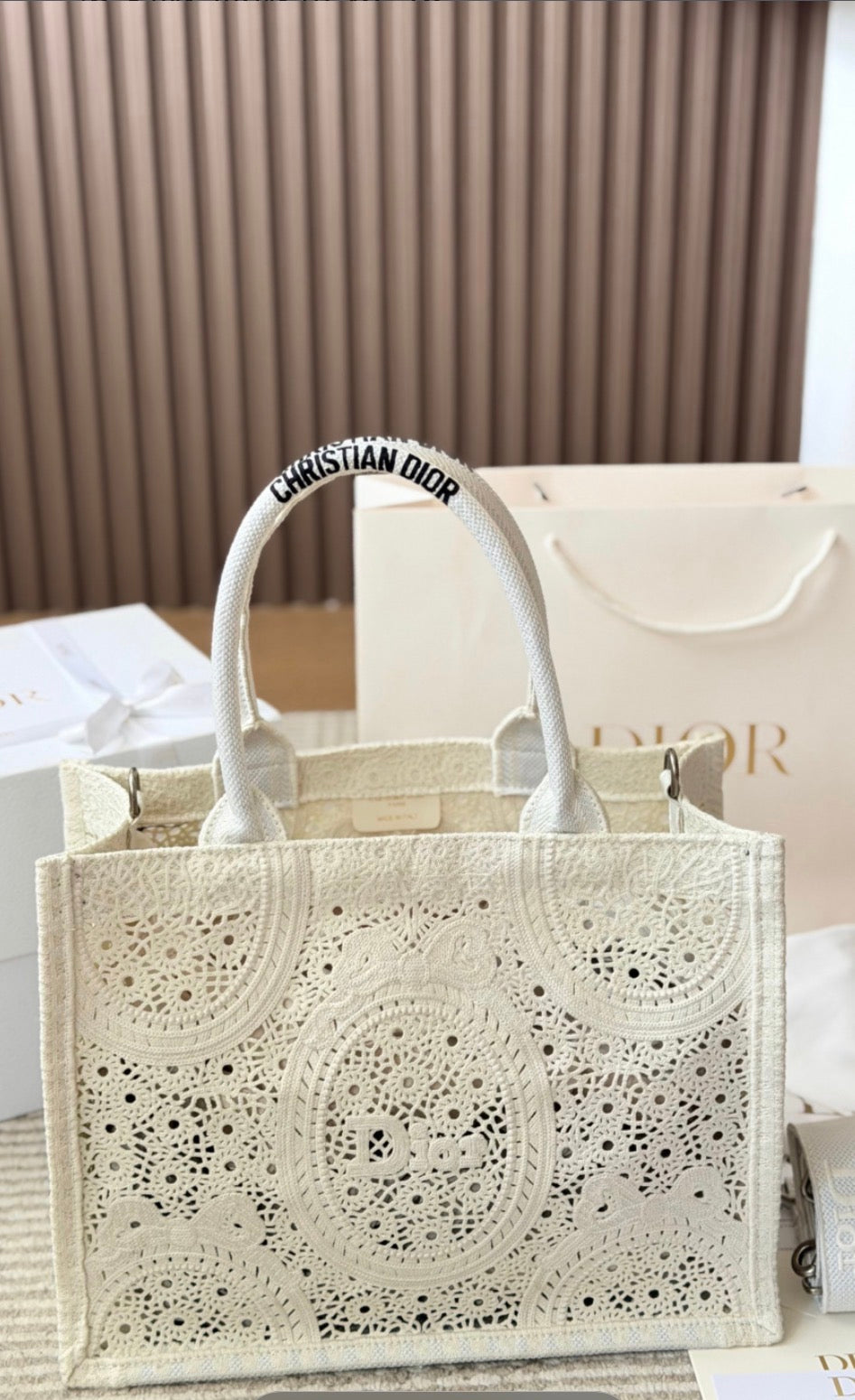 Pearl purse